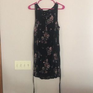 Cute floral dress!